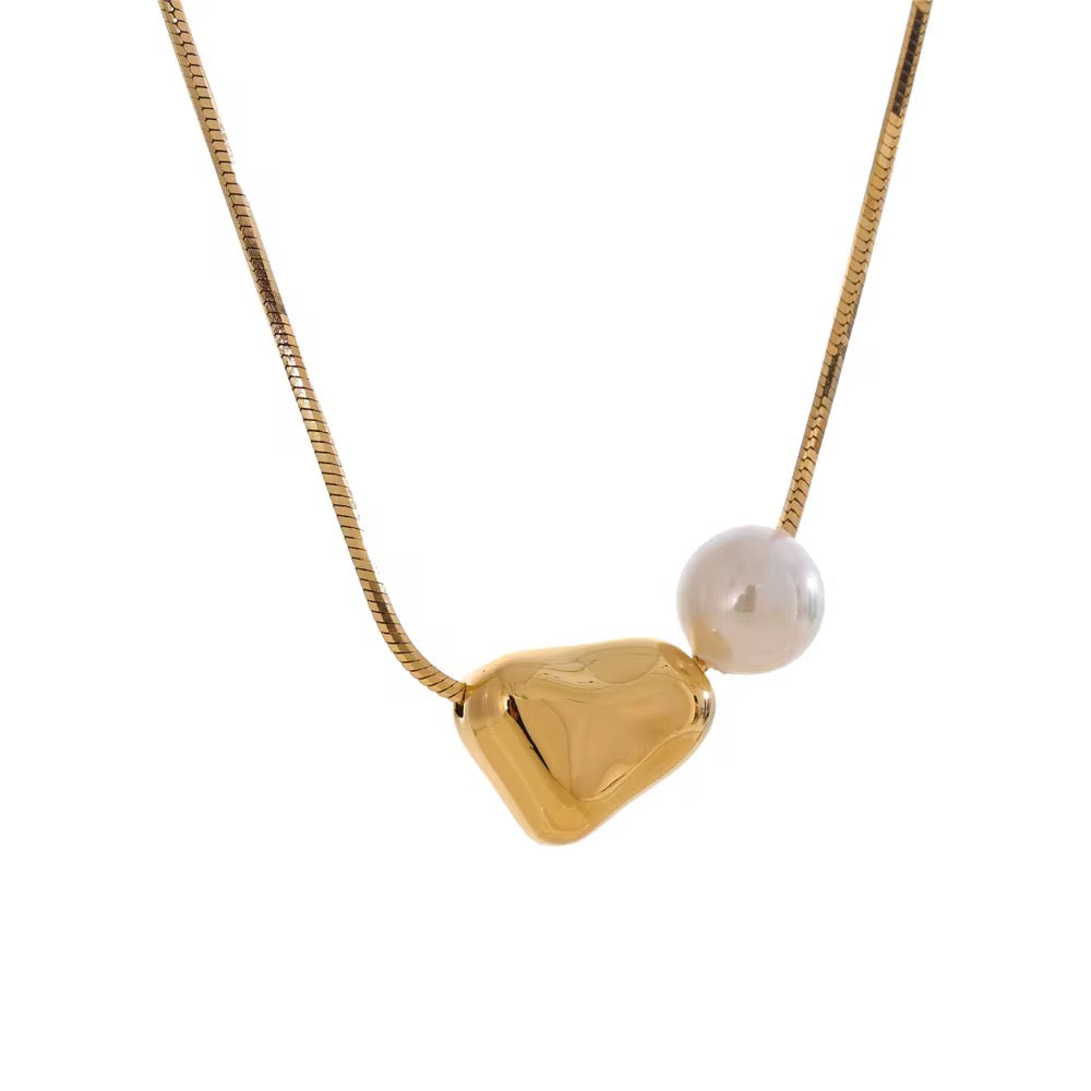 Collar Adela