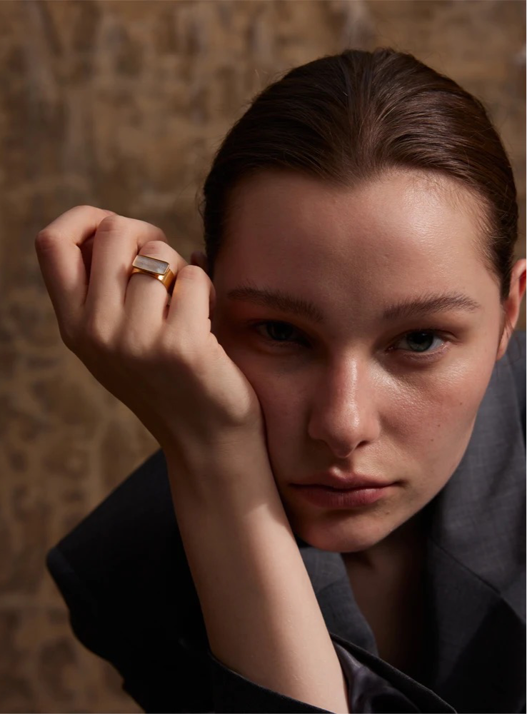 Anillo Romina