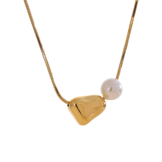 Collar Adela